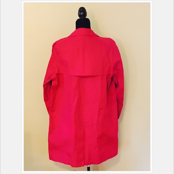 Monroe and main raincoat - Picture 3 of 7